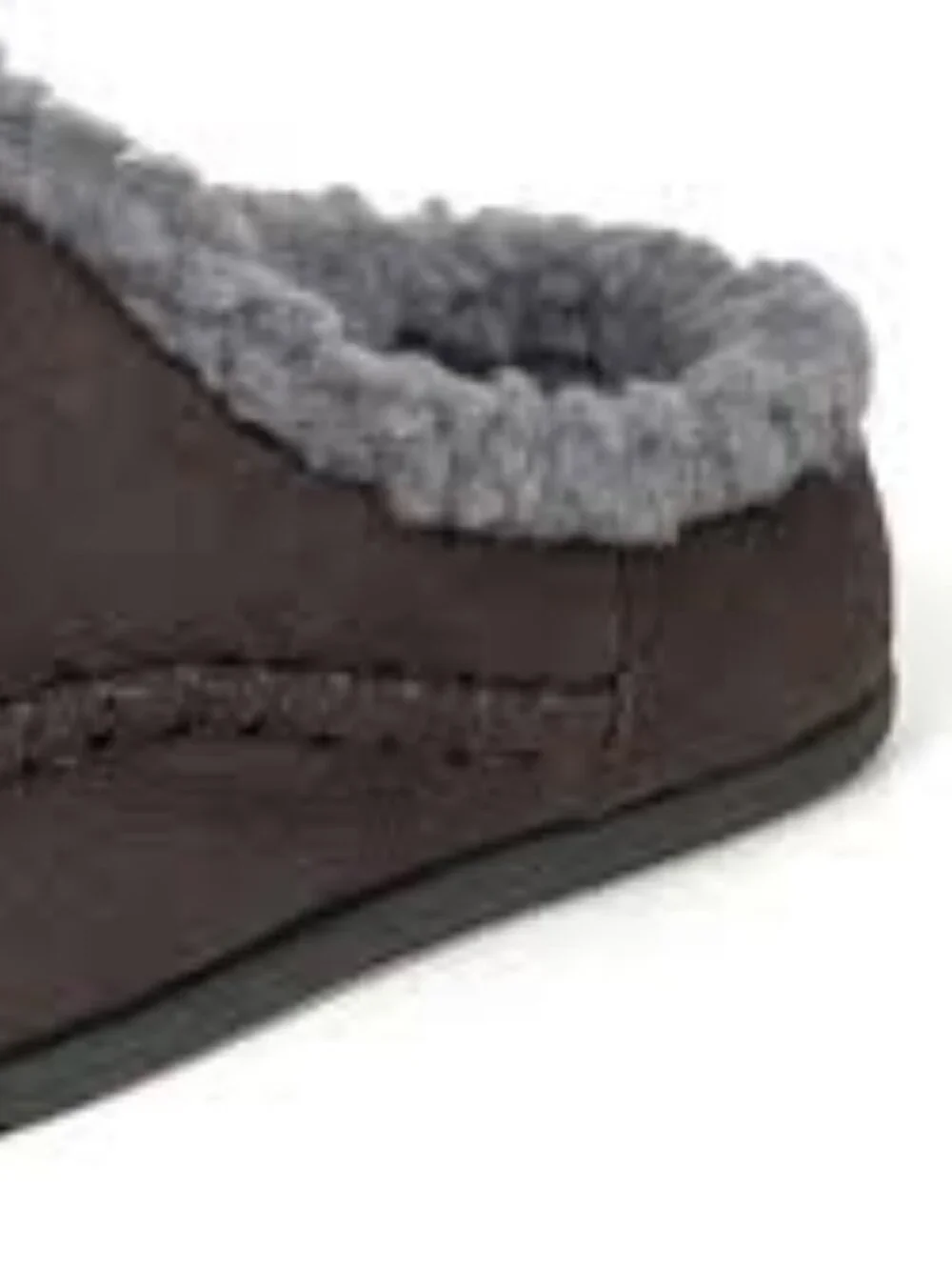 74-NEW IN BOX DEER STAGS NORDIC - KIDS SIZE 4-WOMEN SIZE 6